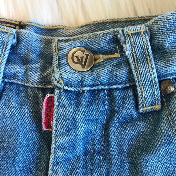 VINTAGE • high waisted jean shorts - Picture 3 of 8